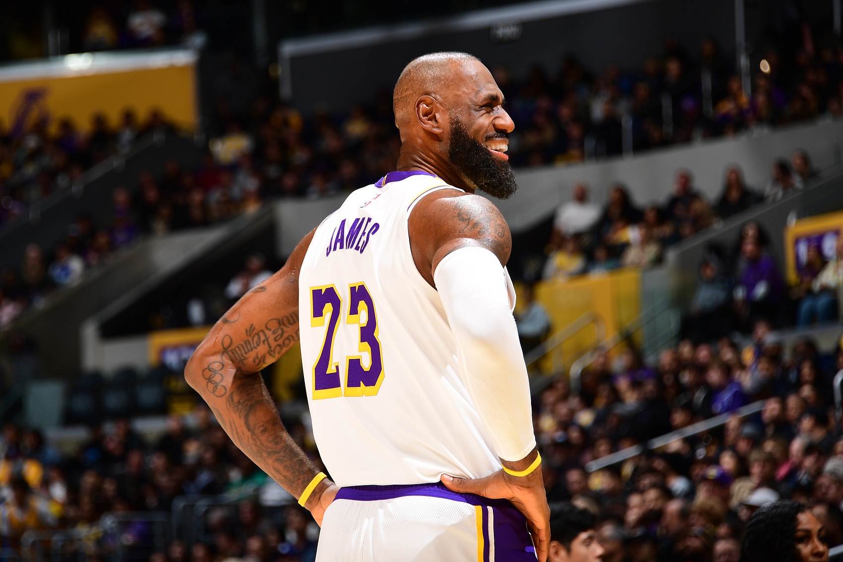 百家乐玩法-现役37岁后30+次数榜:詹姆斯91次断层领跑 库里第2 杜兰特第3