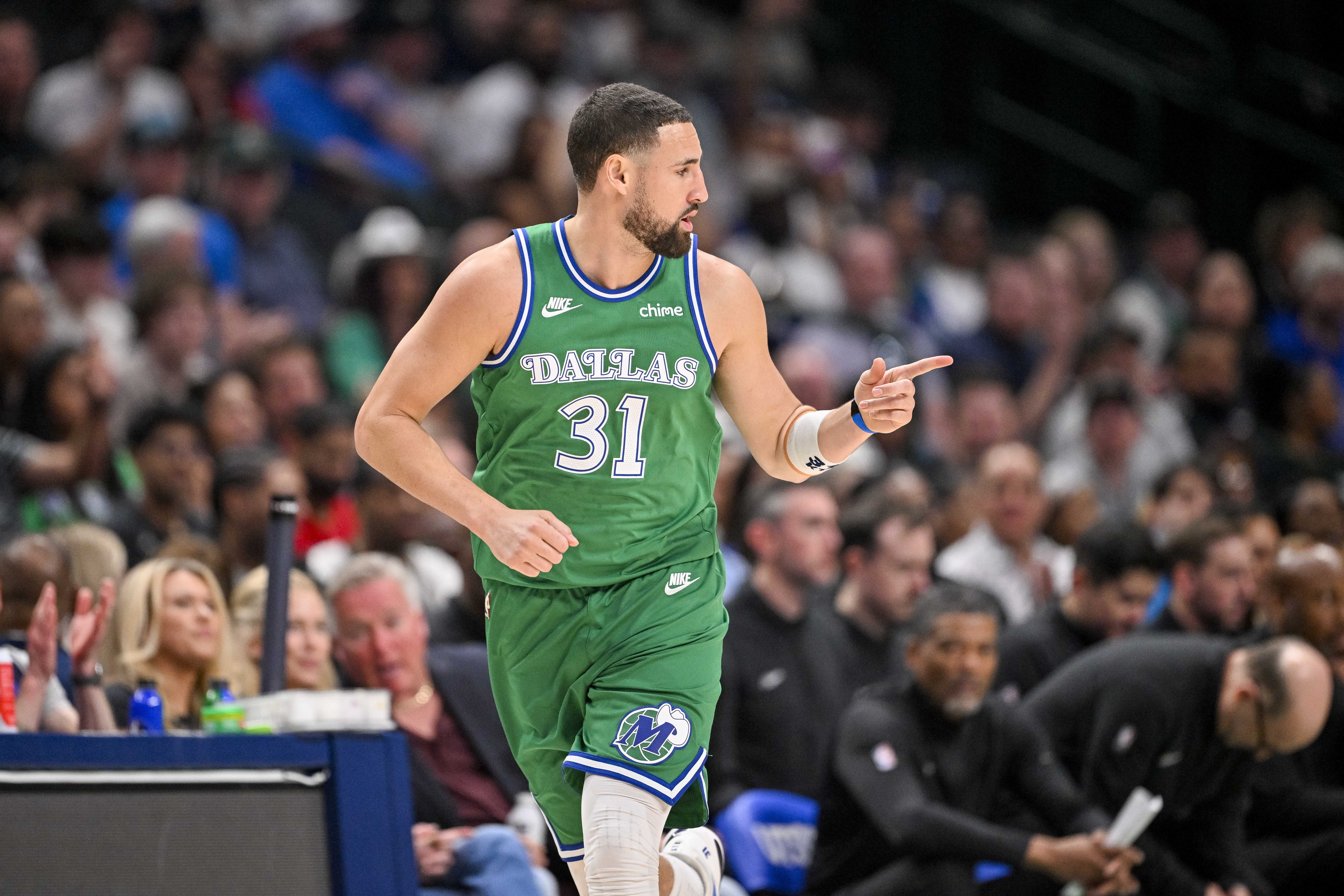 Baccarat Gaming-开场就有发挥！克莱首节5中3&amp;三分4中2 独得8分助队追分